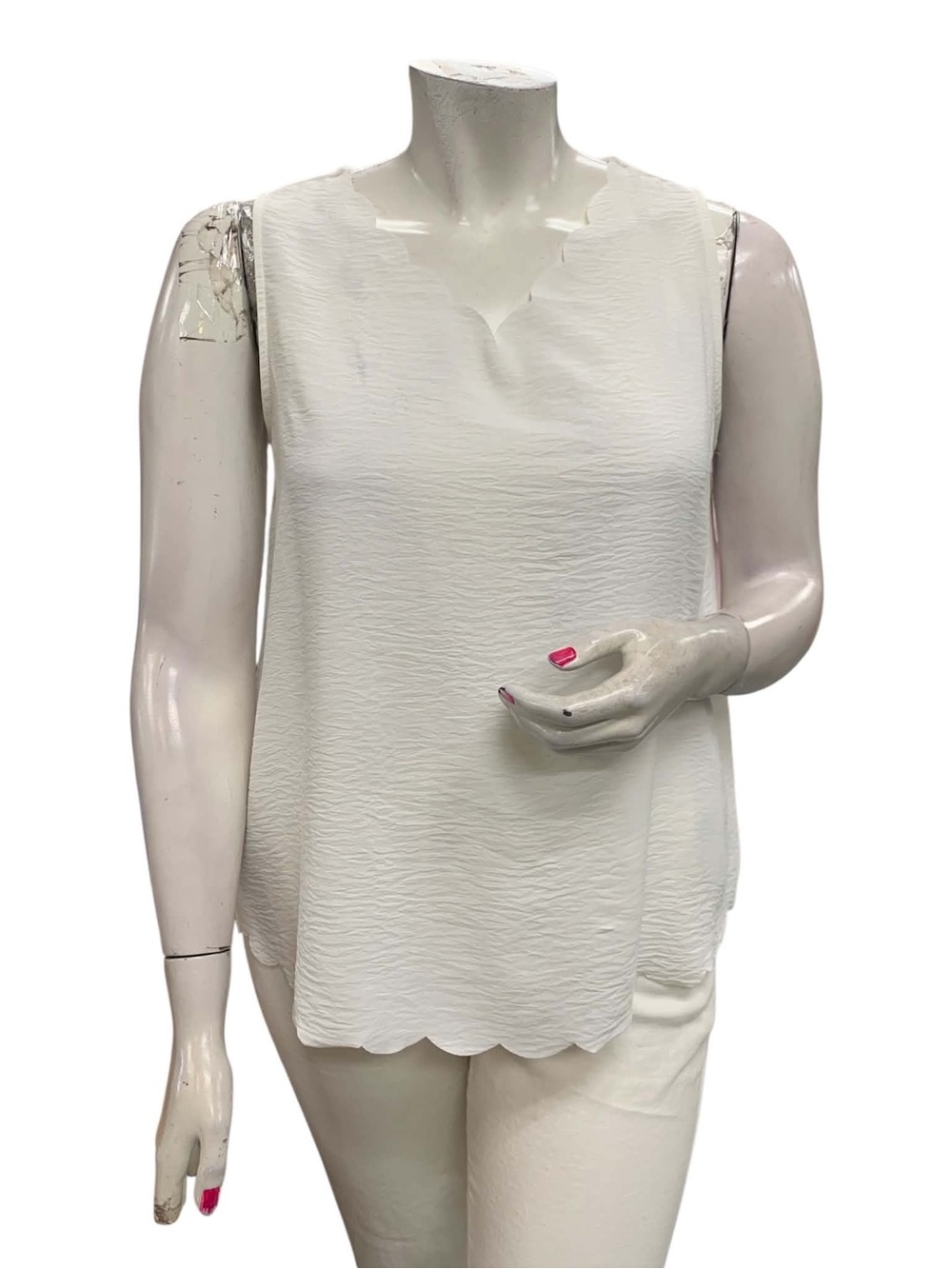 Cotton Bleu Sleeveless White Scallop-Edge Camisole Size L